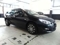 Gebraucht Opel Astra Style 140 PS (102 kW) 2015 Smaragd gruen (mi) Kombi