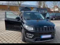 Gebraucht Jeep Compass 136 PS (100 kW) 2018 Schwarz SUV
