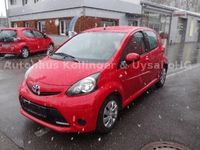 Gebraucht Toyota Aygo Cool 68 PS (50 kW) 2014 Rot Kleinwagen