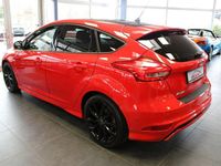 Gebraucht Ford Focus ST-Line 182 PS (133 kW) 2018 Rot Limousine