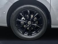 Second-hand VW Multivan Edition 150 CP (110 kW) 2025 Albastru Monovolum