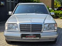 Gebraucht Mercedes E200 136 PS (100 kW) 1995 Silber Kombi
