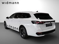 Gebraucht VW Passat Elegance 150 PS (110 kW) 2024 Pure white Kombi