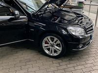 Gebraucht Mercedes C220 170 PS (125 kW) 2009 Schwarz Kombi