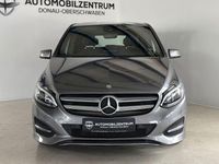 Gebraucht Mercedes B200 Urban 156 PS (114 kW) 2015 Grau Van / Kleinbus