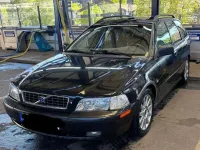 Gebraucht Volvo V40 122 PS (89 kW) 2003 Schwarz Kombi