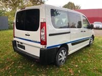 Second-hand Citroën Jumpy 100 CP (73 kW) 2008 Alb Monovolum