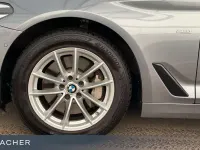 Gebraucht BMW 530 Efficient Dynamics 252 PS (185 kW) 2018 Bluestone metallic Kombi