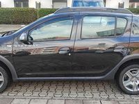 Gebraucht Dacia Sandero Prestige 90 PS (66 kW) 2017 Schwarz SUV