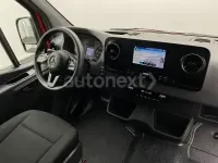 Używany Mercedes Sprinter 143 KM (105 kW) 2018 Czerwony Van
