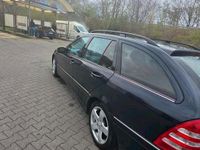 Gebraucht Mercedes C200 122 PS (89 kW) 2006 Blau Limousine