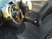 Gebraucht Toyota Aygo 68 PS (50 kW) 2010 Grau Kleinwagen