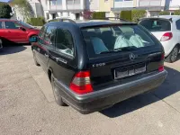 Second-hand Mercedes C200 Elegance 163 CP (119 kW) 2000 Negru Berlinǎ
