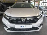 Gebraucht Dacia Sandero Comfort 67 PS (49 kW) 2021 Mondsteingrau Kleinwagen