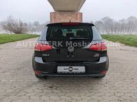 gebraucht VW Golf VII Lim/ Parklenkassistent/Navi/Ahk/Shz/Pdc