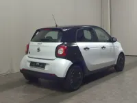 Gebraucht Smart ForFour Electric Drive 60 kW (82 PS) 2022 Weiss Limousine