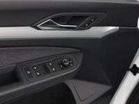 Gebraucht VW Golf VIII Move 131 PS (96 kW) 2023 Weiß Limousine