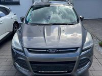 Gebraucht Ford Kuga Trend 150 PS (110 kW) 2014 Schwarz SUV