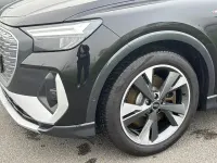 Gebraucht Audi Q4 e-tron Basis 150 kW (204 PS) 2022 Schwarz SUV