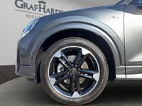Neu Audi Q2 S-Line 150 PS (110 kW) 2026 Grau SUV