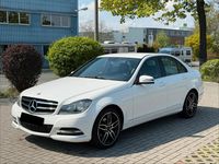 Gebraucht Mercedes C180 156 PS (114 kW) 2013 Weiß Limousine