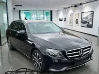 Gebraucht Mercedes E300 Avantgarde 194 PS (142 kW) 2019 Schwarz Kombi