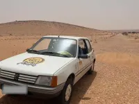 Gebraucht Peugeot 205 54 PS (39 kW) 1988 Weiß Kleinwagen