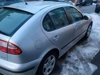 Second-hand Seat Leon 105 CP (77 kW) 2004 Argintiu Hatchback