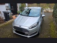 Gebraucht Ford Fiesta Ambiente 60 PS (44 kW) 2013 Grau Kleinwagen