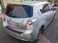 Gebraucht Toyota Verso Edition 132 PS (97 kW) 2012 Silver metallic Van / Kleinbus