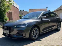 Begagnad Ford Focus ST-Line 125 HK (91 kW) 2024 Grå Sedan