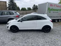 Gebraucht Opel Corsa Color Edition 101 PS (74 kW) 2013 Casablanca weiss Kleinwagen