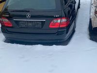 Gebraucht Mercedes E220 170 PS (125 kW) 2008 Schwarz Kombi