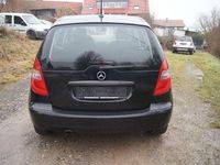 Gebraucht Mercedes A160 95 PS (69 kW) 2010 Schwarz Kleinwagen