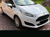 Gebraucht Ford Fiesta SYNC Edition 75 PS (55 kW) 2016 Weiß Kleinwagen