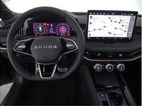 Neu Skoda Superb SportLine 193 PS (141 kW) 2026 Grau (graphitegrau metallic) Kombi