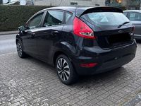 Gebraucht Ford Fiesta Trend 82 PS (60 kW) 2011 Schwarz Kleinwagen