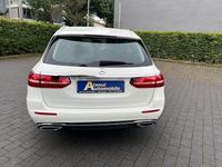 Gebraucht Mercedes E220 200 PS (147 kW) 2022 Weiß Kombi