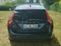 Gebraucht Volvo V60 Summum 215 PS (158 kW) 2011 Blau Kombi