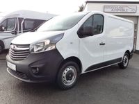 Gebraucht Opel Vivaro 121 PS (88 kW) 2019 Weiß Van / Kleinbus