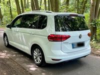 Gebraucht VW Touran 150 PS (110 kW) 2016 Weiß Van / Kleinbus