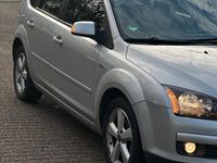 Usata Ford Focus 109 CV (80 kW) 2007 Argento Utilitaria