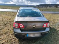Gebraucht VW Passat 130 PS (95 kW) 2005 Grau Limousine