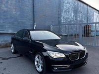Gebraucht BMW 730 Comfort Edition 258 PS (189 kW) 2012 Schwarz Limousine