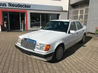 Gebraucht Mercedes 200 105 PS (77 kW) 1990 Weiß Limousine