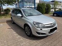 Gebraucht Opel Astra 110 PS (80 kW) 2011 Silber Kombi