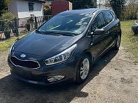 Gebraucht Kia Ceed 99 PS (72 kW) 2013 Grau Kleinwagen