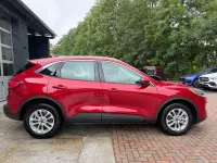 Gebraucht Ford Kuga Titanium 152 PS (111 kW) 2023 Rot SUV