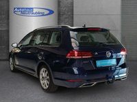 Gebraucht VW Golf VII Highline 125 PS (91 kW) 2017 Atlantik blau Kombi