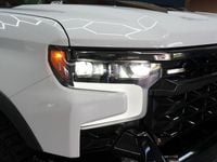 Neu Chevrolet Silverado 426 PS (313 kW) 2025 Weiß SUV